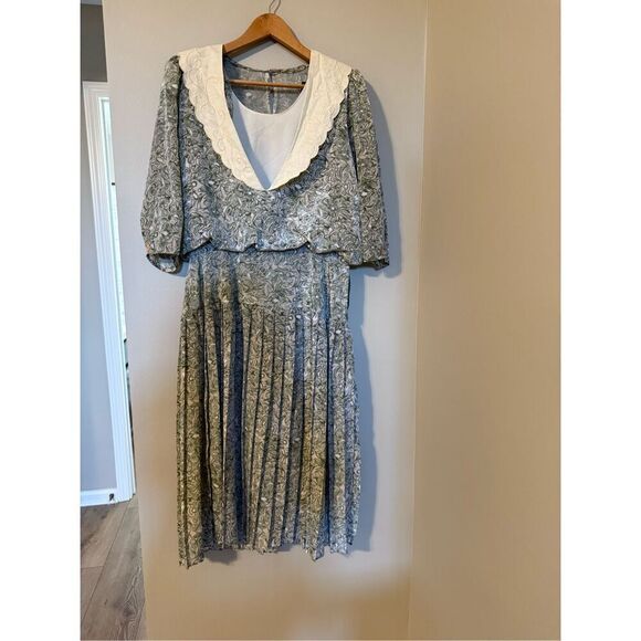 Vintage Positive Influence Size S Collared House Dress Gray Pleated Grannycore - Picture 2 of 15